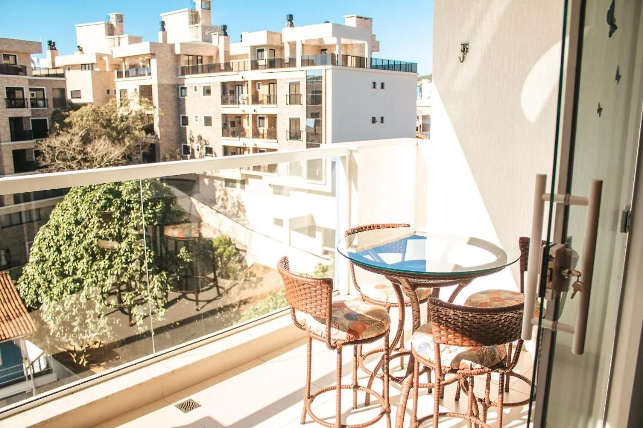 Apartamento temporadabombinhas 2 suítes